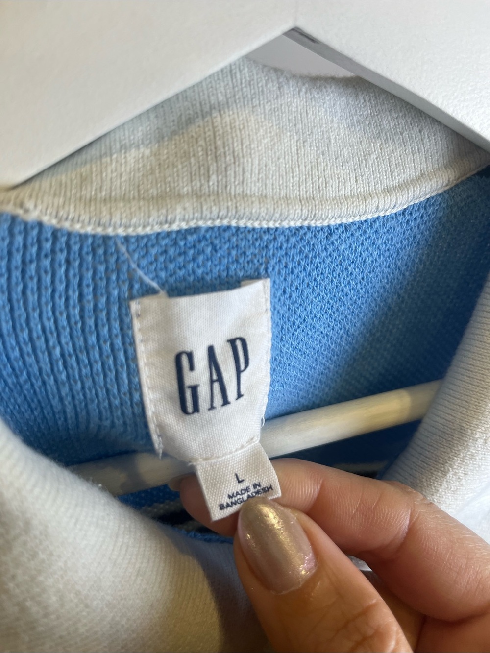 GAP Men’s Light Blue, Navy & White Striped Polo - Picture 3 of 3